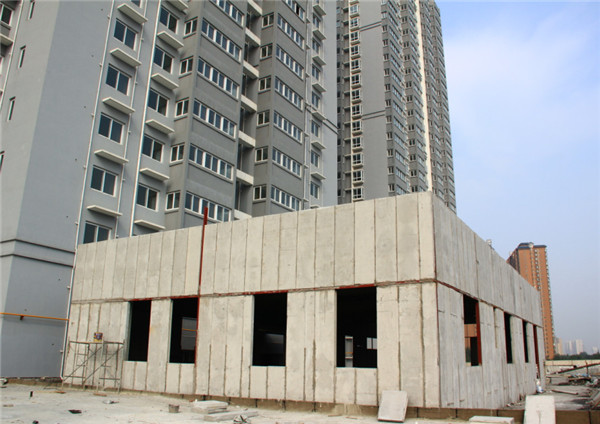 輕質(zhì)混凝土保溫墻板