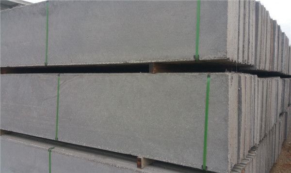 新型輕質(zhì)混凝土實心墻板